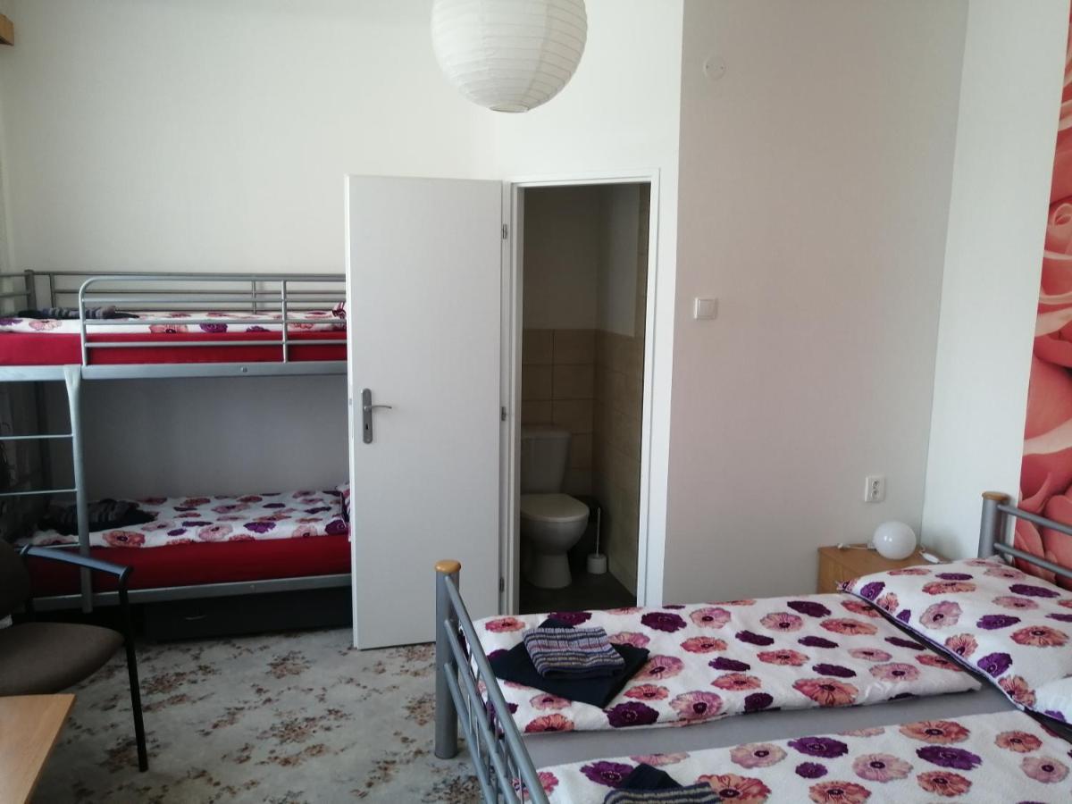 U Ladi Apartment บุลฮารี ภายนอก รูปภาพ