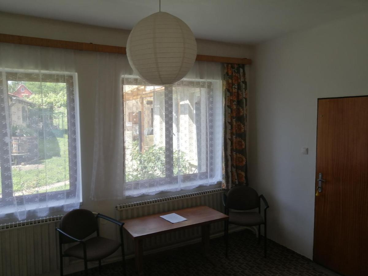 U Ladi Apartment บุลฮารี ภายนอก รูปภาพ