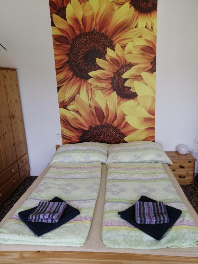 U Ladi Apartment บุลฮารี ภายนอก รูปภาพ
